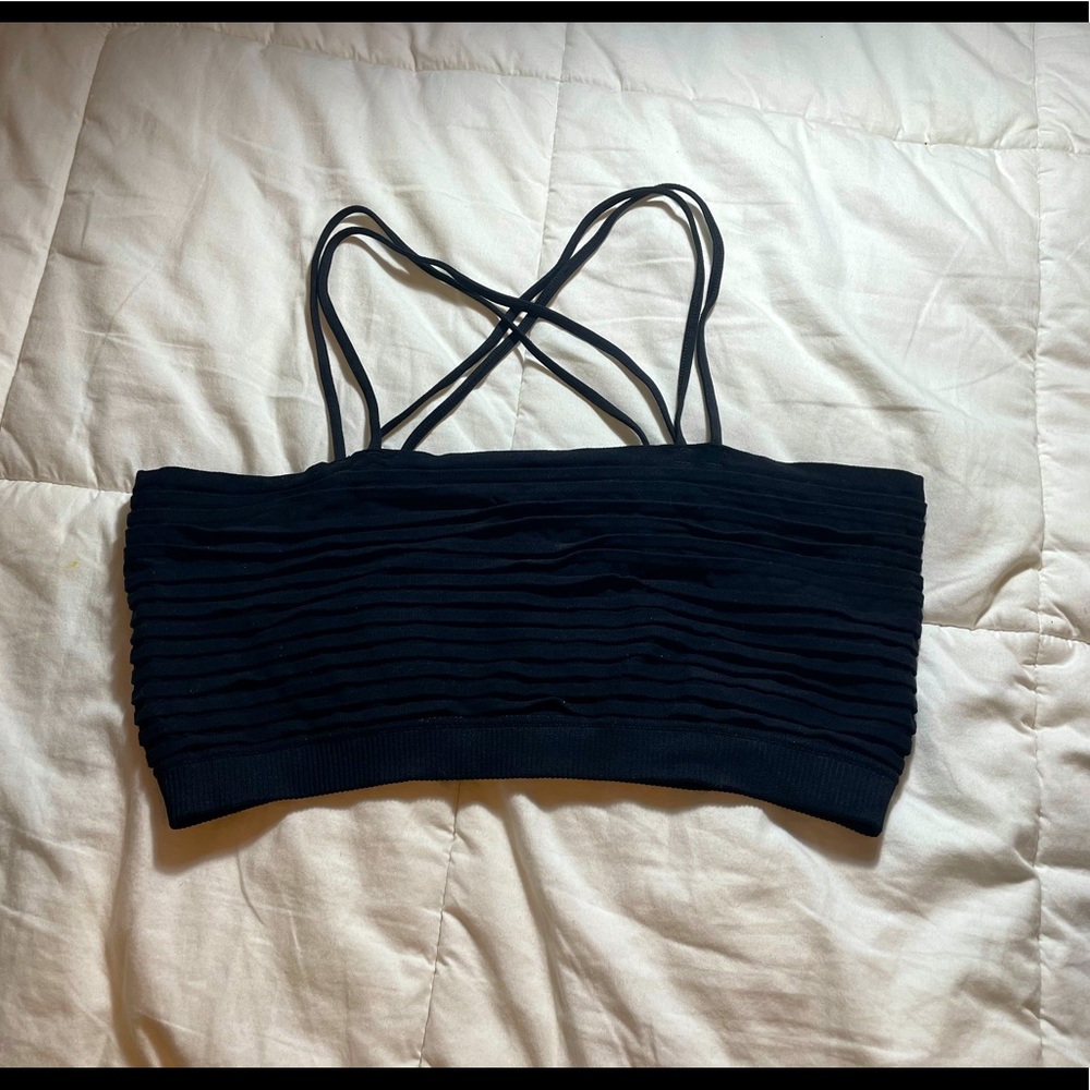 BCBG🔥Black Crop Top Size M/L